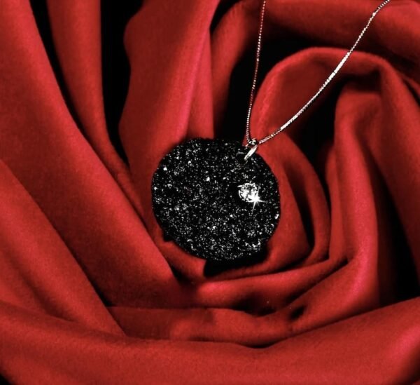 Pendente Unico in Pietra Lavica dell'Etna con Diamante - immagine 3